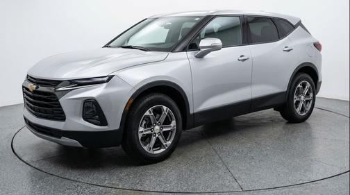 Sterling Gray Metallic 2025 Chevrolet Blazer 2LT
