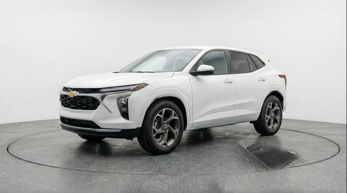 Summit White 2025 Chevrolet Trax LT