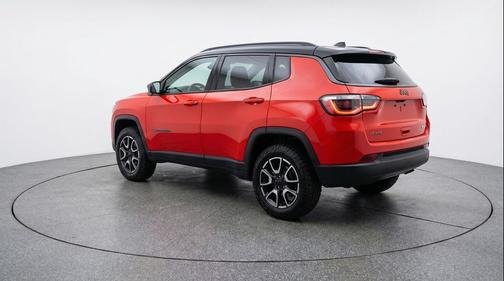 Red Hot Pearlcoat 2025 Jeep Compass Trailhawk