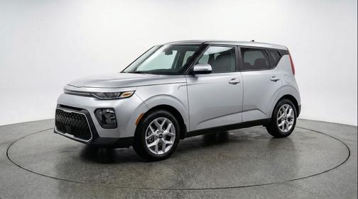 Steel Gray 2025 Kia Soul LX