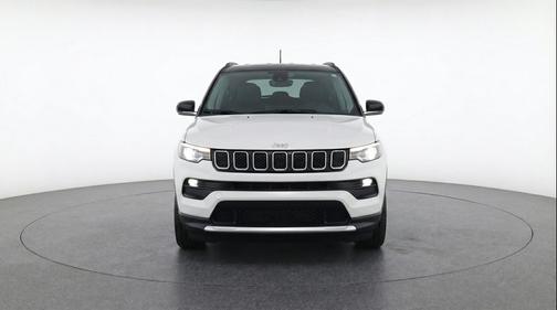 Bright White Clearcoat 2025 Jeep Compass Limited