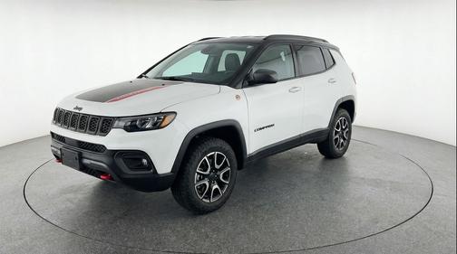 Bright White Clearcoat 2025 Jeep Compass Trailhawk