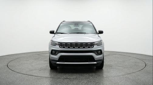 Silver Zynith Metallic Clearcoat 2025 Jeep Compass Limited