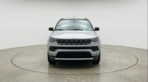 Silver Zynith Metallic Clearcoat 2025 Jeep Compass Limited