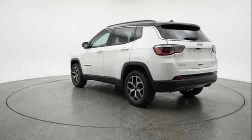 Bright White Clearcoat 2025 Jeep Compass Limited