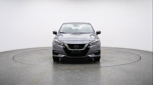 Gun Metallic 2025 Nissan Versa 1.6 SV