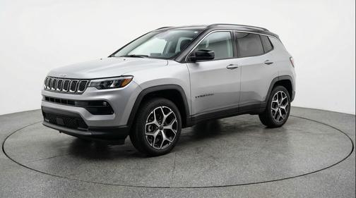 Silver Zynith Metallic Clearcoat 2025 Jeep Compass Limited