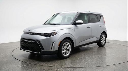Steel Gray 2025 Kia Soul LX