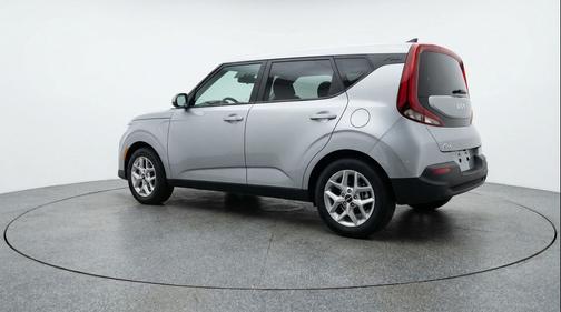 Steel Gray 2025 Kia Soul LX