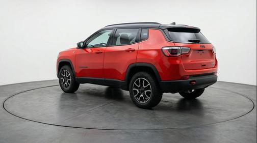 Red Hot Pearlcoat 2025 Jeep Compass Trailhawk