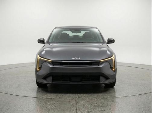 Interstellar Gray 2025 Kia K4 LXS