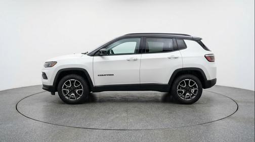 Bright White Clearcoat 2025 Jeep Compass Trailhawk