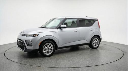Steel Gray 2025 Kia Soul LX