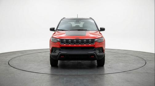 Red Hot Pearlcoat 2025 Jeep Compass Trailhawk