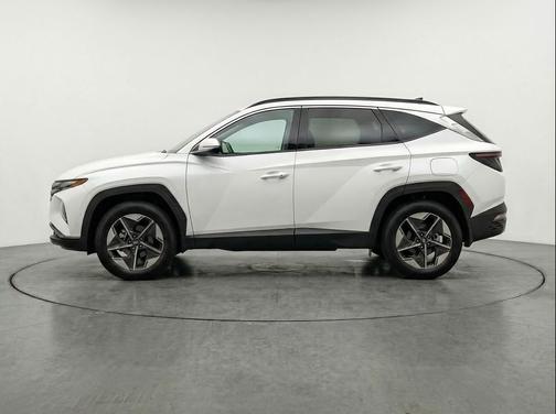 Serenity White 2026 Hyundai TUCSON SEL