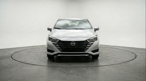 Brilliant Silver Metallic 2025 Nissan Versa 1.6 SV