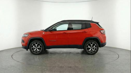 Red Hot Pearlcoat 2025 Jeep Compass Limited