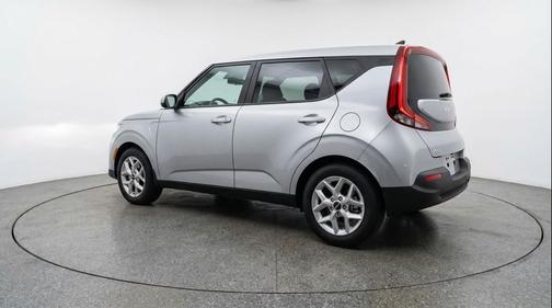 Steel Gray 2025 Kia Soul LX