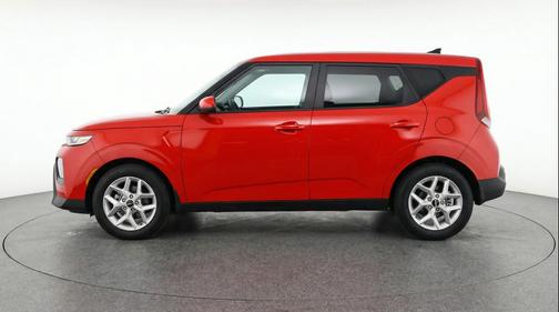 Mars Orange 2025 Kia Soul LX