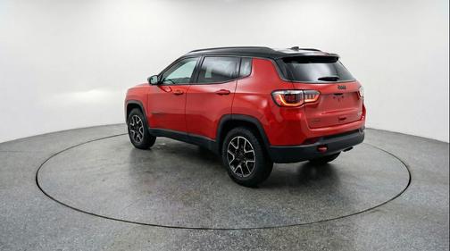 Red Hot Pearlcoat 2025 Jeep Compass Trailhawk