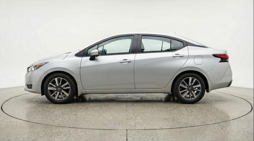 Brilliant Silver Metallic 2025 Nissan Versa 1.6 SV
