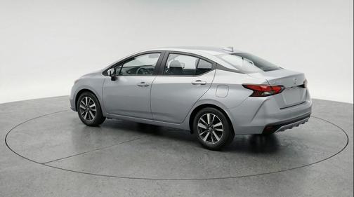 Brilliant Silver Metallic 2025 Nissan Versa 1.6 SV