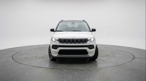 Bright White Clearcoat 2025 Jeep Compass Limited