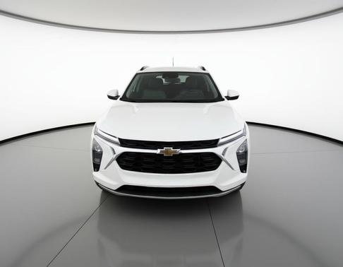 Summit White 2025 Chevrolet Trax LT
