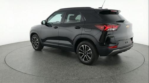 Mosaic Black Metallic 2025 Chevrolet Trailblazer LT