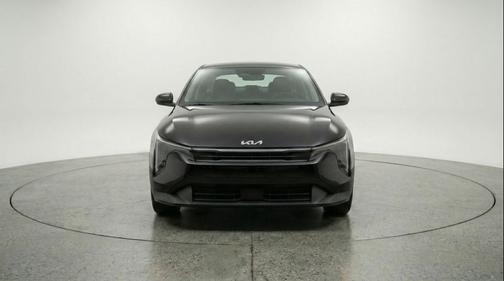 Aurora Black Pearl 2025 Kia K4 LXS