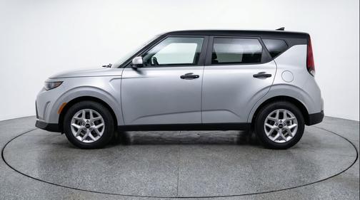 Steel Gray 2025 Kia Soul LX