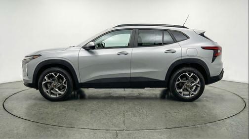 Sterling Gray Metallic 2025 Chevrolet Trax LT