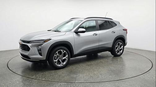 Sterling Gray Metallic 2025 Chevrolet Trax LT