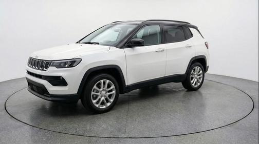 Bright White Clearcoat 2025 Jeep Compass Limited
