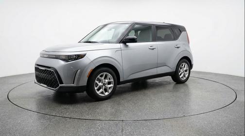 Steel Gray 2025 Kia Soul LX
