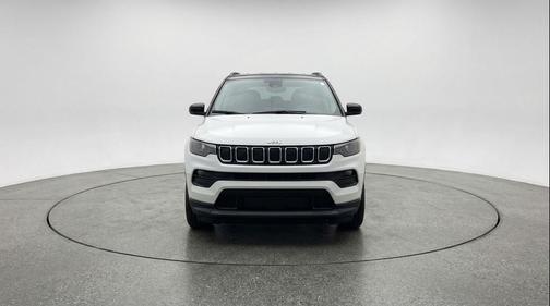 Bright White Clearcoat 2025 Jeep Compass Limited