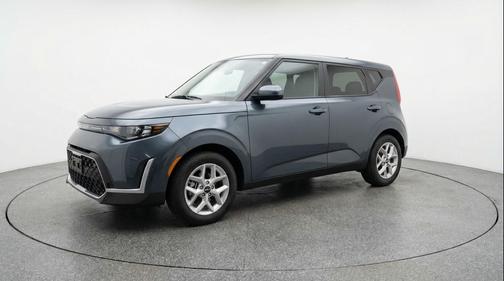 Gravity Gray 2025 Kia Soul LX