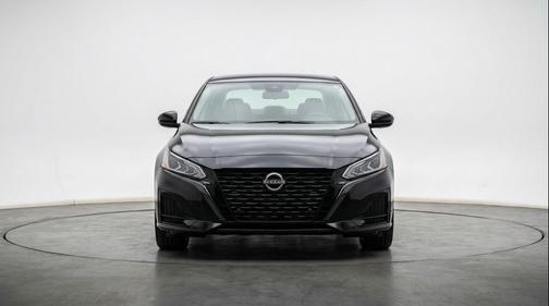 Super Black 2025 Nissan Altima SV FWD
