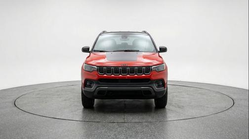 Red Hot Pearlcoat 2025 Jeep Compass Trailhawk