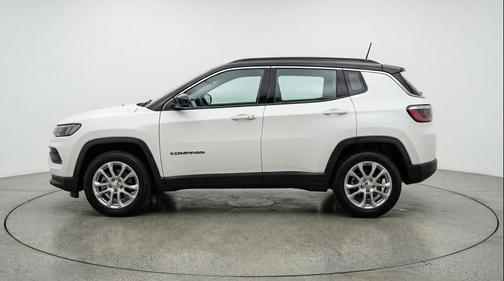 Bright White Clearcoat 2025 Jeep Compass Limited