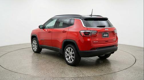 Red Hot Pearlcoat 2025 Jeep Compass Limited