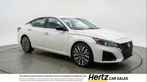 Glacier White 2025 Nissan Altima SV FWD