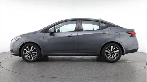 Gun Metallic 2025 Nissan Versa 1.6 SV
