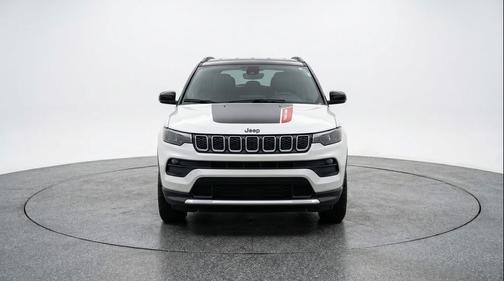 Bright White Clearcoat 2025 Jeep Compass Trailhawk