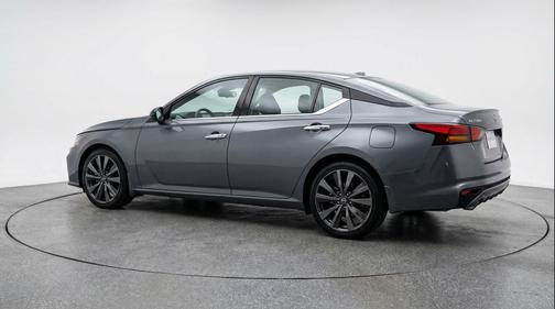 Gun Metallic 2025 Nissan Altima SV FWD