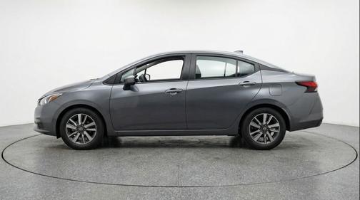 Gun Metallic 2025 Nissan Versa 1.6 SV