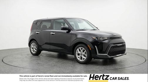 Fusion Black 2025 Kia Soul LX