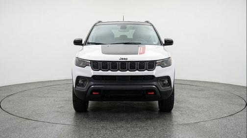 Bright White Clearcoat 2025 Jeep Compass Trailhawk