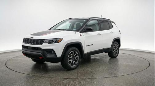 2025 Jeep Compass Trailhawk