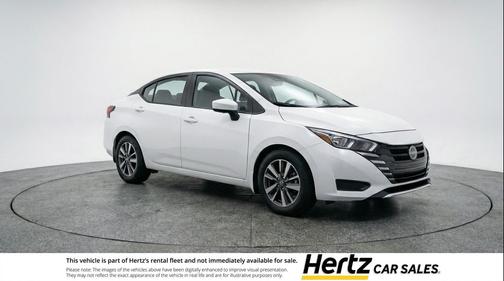 Aspen White Tricoat 2025 Nissan Versa 1.6 SV
